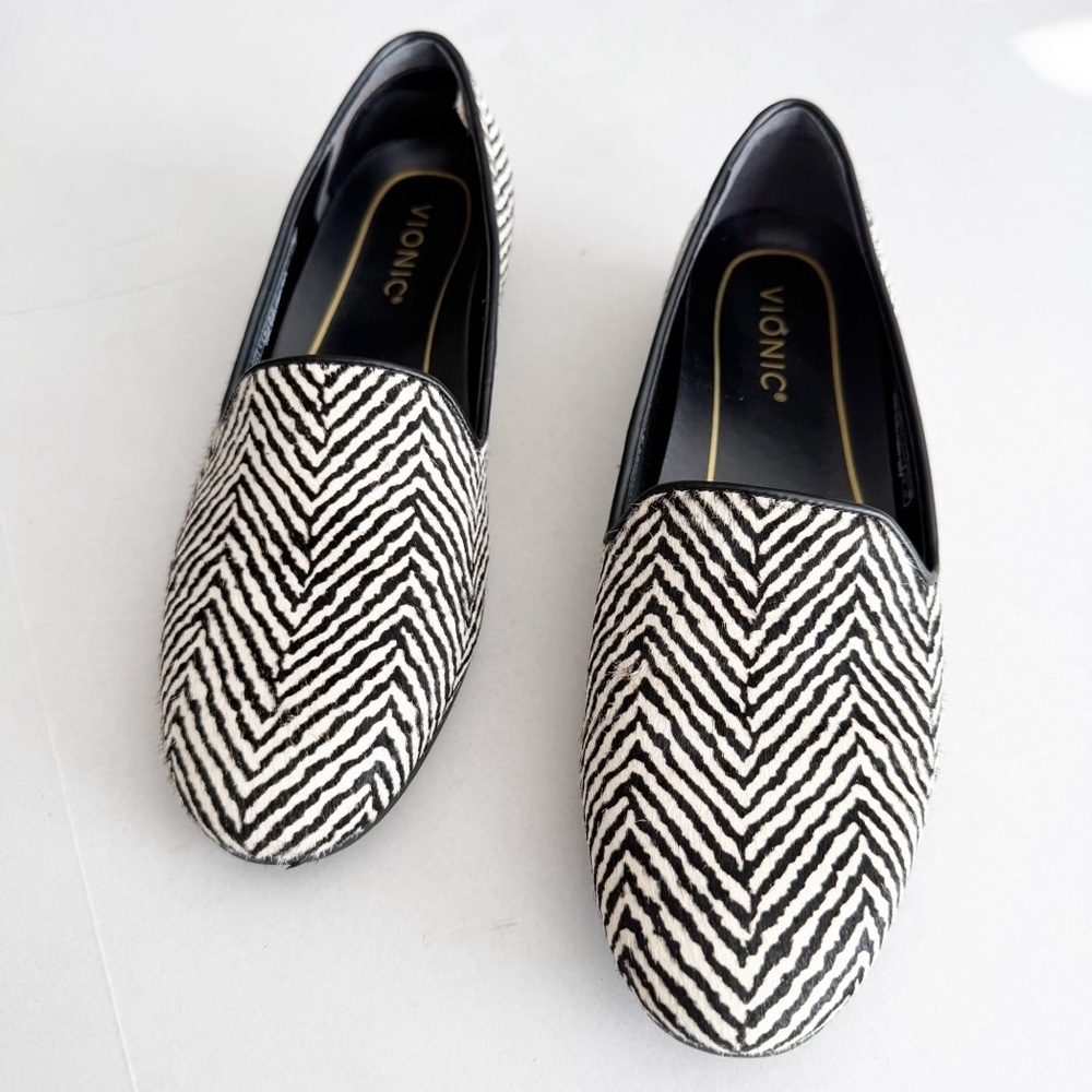 Vionic Slip On Flats Shoes Willa, Black/White Hair Calf comfort
